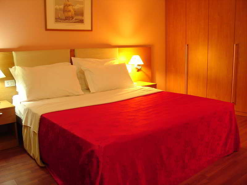 As 4* Golem (Tirana)